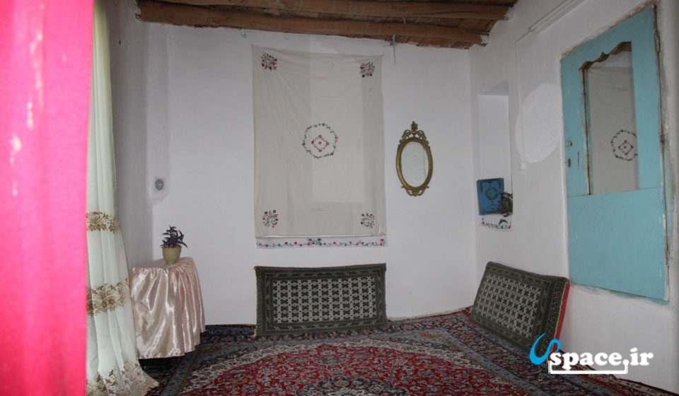 نمای داخلی اقامتگاه بوم گردی همایون شهر-تربت حیدریه - روستای صنوبر